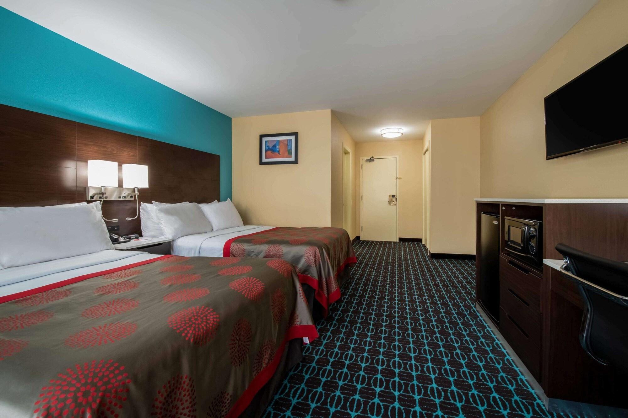 Hotel Ramada By Wyndham Groton Mystic Zewnętrze zdjęcie